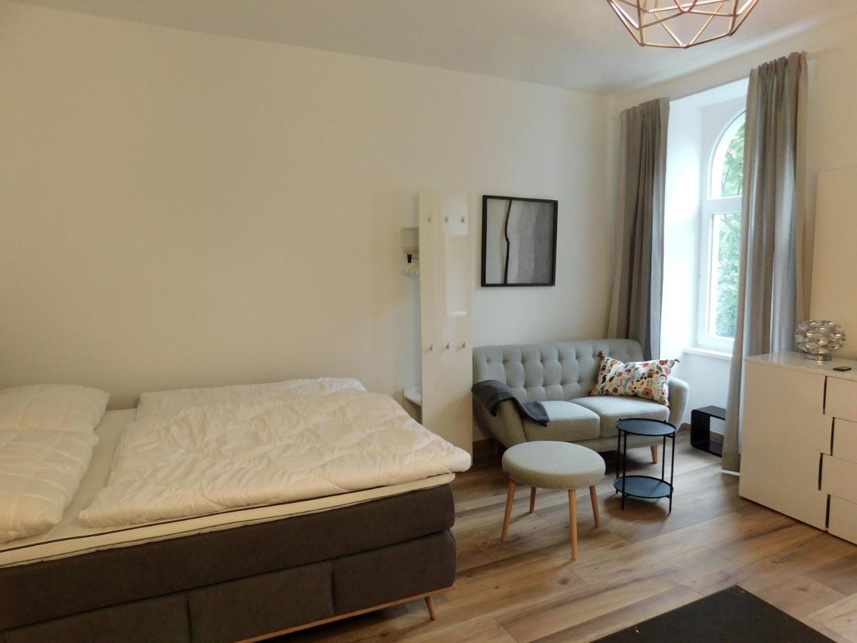 Max, Ruhige Sonnige Wohnung In Praternaehe Vienna Exterior photo