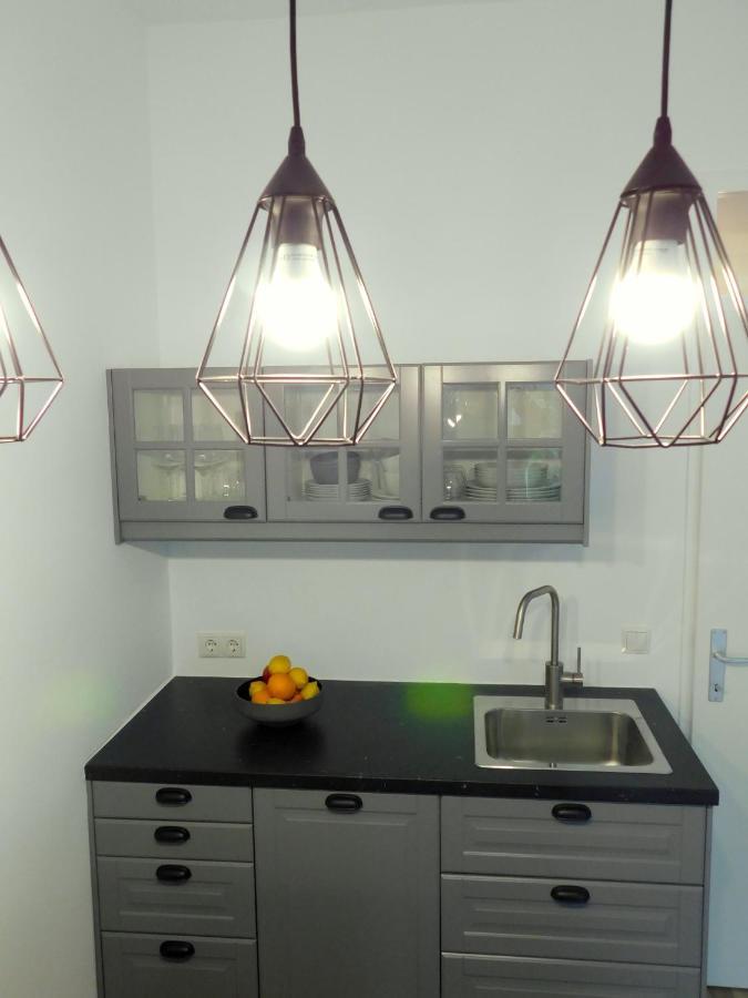Max, Ruhige Sonnige Wohnung In Praternaehe Vienna Exterior photo